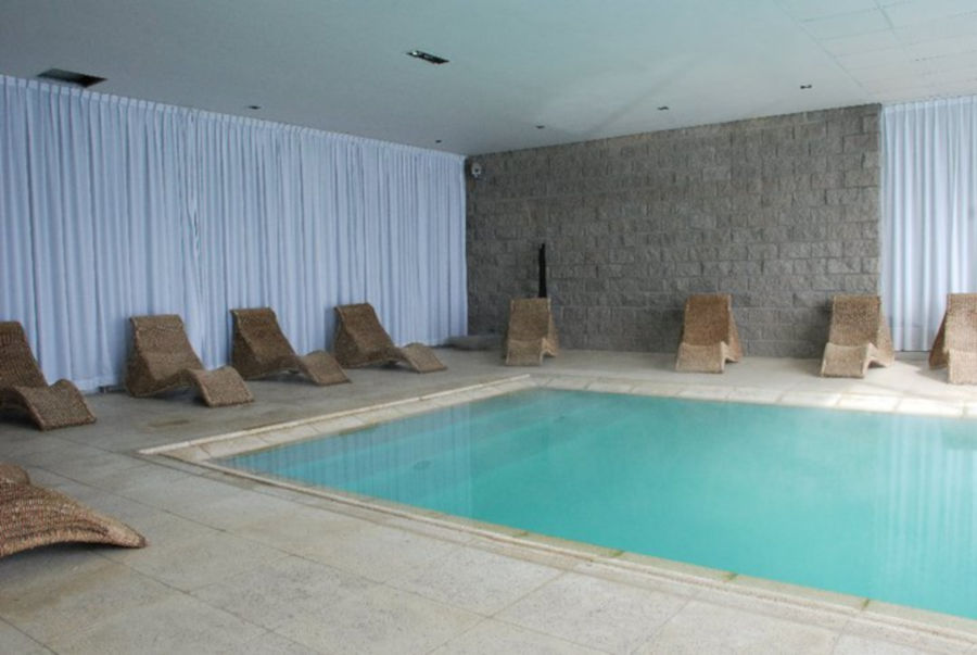 Piscina Interior Hotel Virgo
